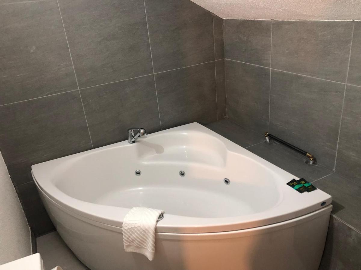 קרגיובאק Attico Spa מראה חיצוני תמונה